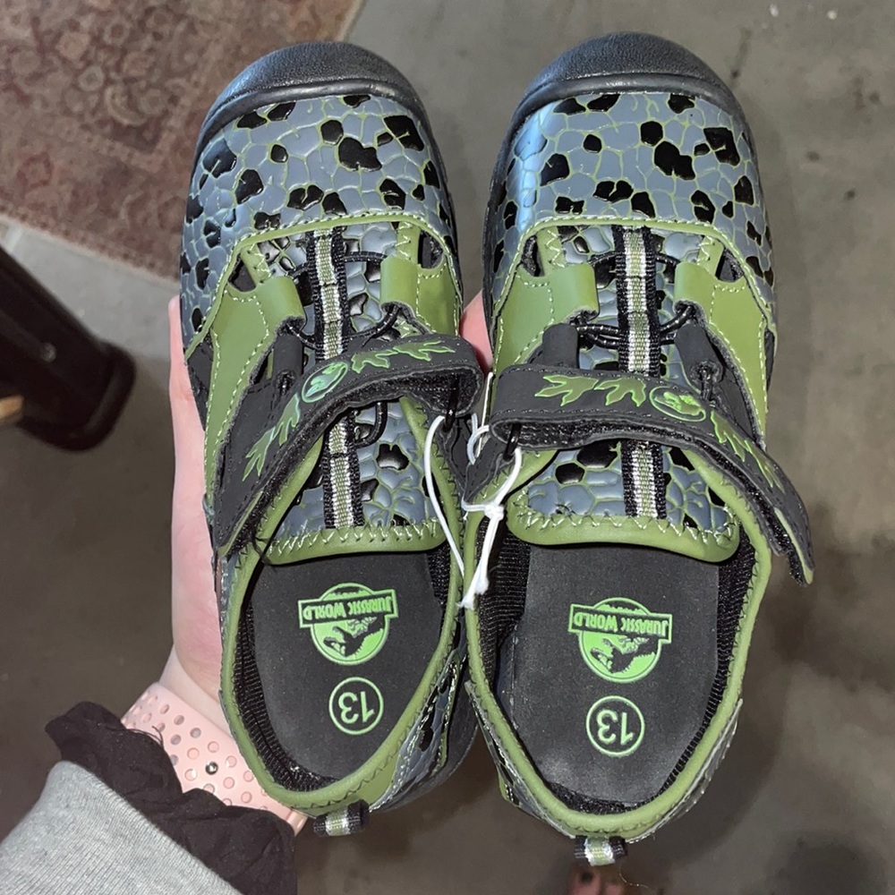 Jurassic World Boys shoes